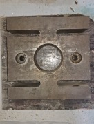 Stół pośredni ( nakładka ) do prasy mimośrodowej , hydraulicznej. 