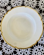 Porcelana KPM Berlin. Żelazny czarny krzyż . Historycyzm