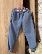 Spodnie dresowe ocieplane Rozmiar 122