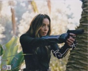 Chloe Bennet MARVEL Agenci TARCZY autograf certyfikat BAS BECKETT