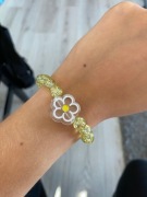 Bransoletka z kwiatkiem
