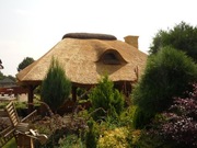 altana z dachem z trzciny z grillem +wędzarnia 