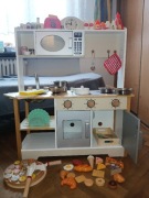 Drewniana kuchenka i akcesoria