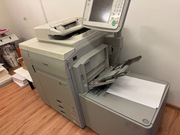 Canon IPC 600 z kontrolerem koloru Fiery i dużą kasetą boczną