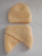 Komplet niemowlęcy na  jesień lub wiosnę w kolorze żółta perła 