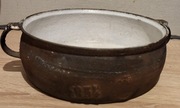 Stary żeliwny garnek