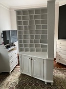 Biała Szafa z półeczkami