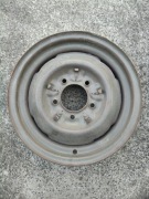 felga Żuk albo Tarpan ? brak oznaczeń - stan bardzo dobry - 1 sztuka