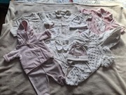 Zestaw ubranek dla dziewczynki-noworodka 