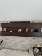 Duża, solidna, wisząca półka/witryna do salonu.