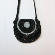 Mała czarna torebka, szydełko, rękodzieło handmade