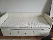 Łóżko rozkładane - Ikea Hemnes (stan bdb), materac w komplecie (stan bdb)