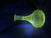 karafka szklo  nie-uranowe sygnowane "J" 