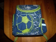 tornister w motywy piłkarskie stan bdb
