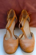 Piękne buty Aeterie "Pinia Caramel", rozmiar 40 :)
