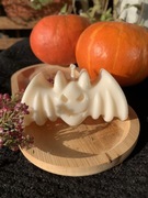 Świeca sojowa dekoracyjna - nietoperz - Halloween