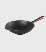 Skeppshult żeliwna patelnia WOK 3,5 l z drewnianą rączką - indukcja