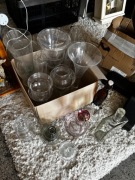 Zestaw szkła dekoracyjnego Wazony, karafki, szklany mix Vintage/Modern