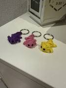 Breloczek Flexi Axolotl różne kolory