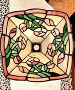 Witrażowy abażur ze szkła do lampy wiszącej