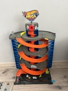 Mega Zestaw Hot Wheels: 8 Zestawów, 49 Autek, Rekin Transporter, Tory