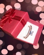 Piękny pierścionek, kolor-różowe złoto r18/18.33 