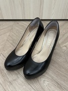 Czarne klasyczne szpilki ze skóry naturalnej