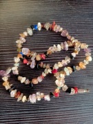 Naszyjnik korale wisiorek damski kolorowe kamyki