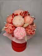 Bukiet róż na Dzień Mamy z serduszkiem