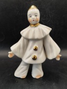 Porcelanowa figurka Pierrota Capodimonte Włochy 