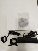 Xbox one s z dwoma padami i Kinect 