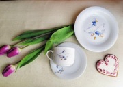 Porcelanowy talerz+spodek i filiżanka z gąskami