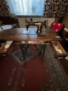 Maszyna do szycia Regina ze stołem