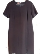 Klasyczna mała czarna. Obowiązkowa w każdej szafie