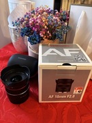 Samyang 18 / 2.8 Sony FE - stan bardzo dobry . Komplet