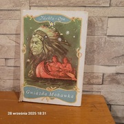 Gwiazda Mohawka Yáckta-Oya