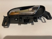 Nissan Qashqai j11 klamka drzwi lewy przód wew. 