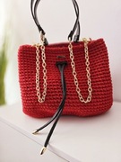 Torebka na szydełku w kolorze malinowym, rękodzieło 