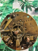 Stary zabytkowy francuski zegar kominkowy