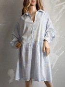 błękitna sukienka krótka xl wiskoza dekolt w serek we wzory