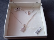 Srebrny łańcuszek i zawieszka serce komplet Apart *Nowy w pudełku