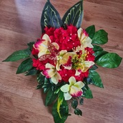 Stroik wiosenny na grób 