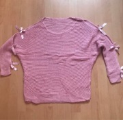 Różowy sweter damski z kokardką biust 120 uniwersalny
