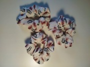 Gumka scrunchies S ecrue w listki