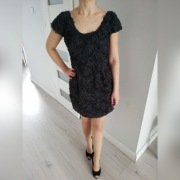 Sukienka z efektem 3D, Reserved 