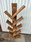 Drewniana półka na książki własnoręcznie wykonana 