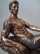 FIGURA AKT MĘSKI MODEL GIMNASTYK ATLETA VERONESE DESING