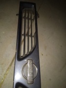 Atrapa grilla Nissan Sunny N14 GTI