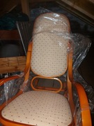 Drewniany fotel bujany