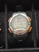 Casio W-753 fazy księżyca i pływy